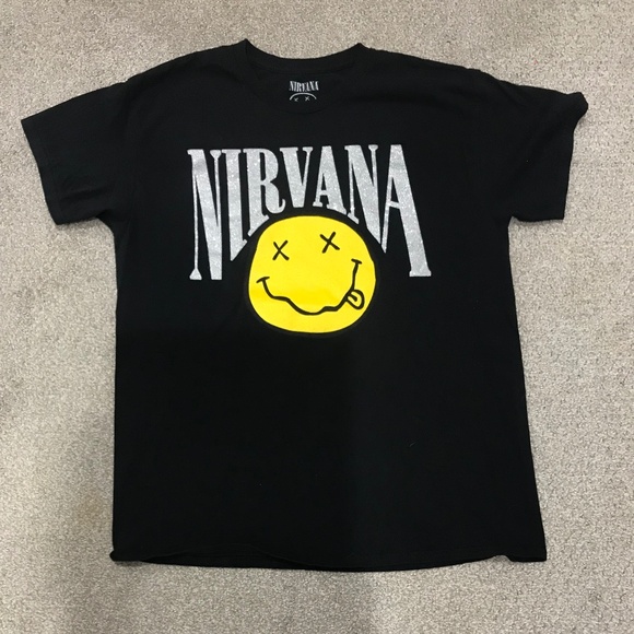 Tops - Nirvana Graphic Tee